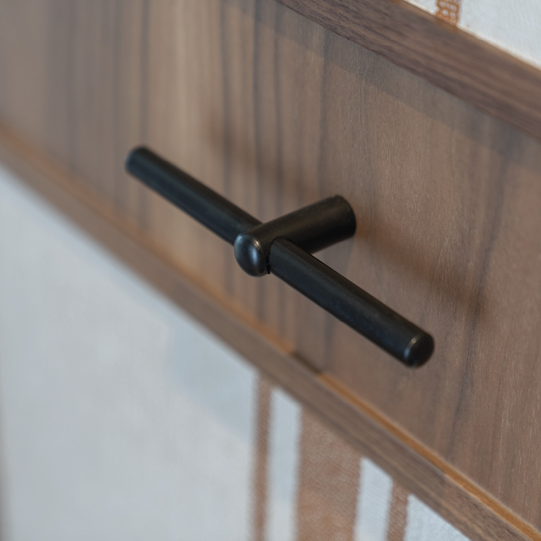 Compincar - project Residence Aguda Portugal - view of black handle fixture