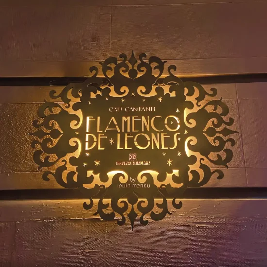 Compincar - project Flameno Leones Bar - logo with lights